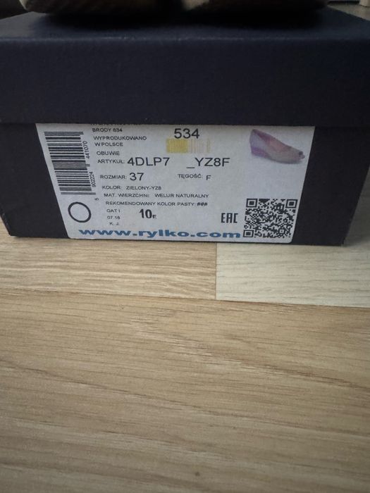 Buty Ryłko  Relax na koturnie rozm 37
