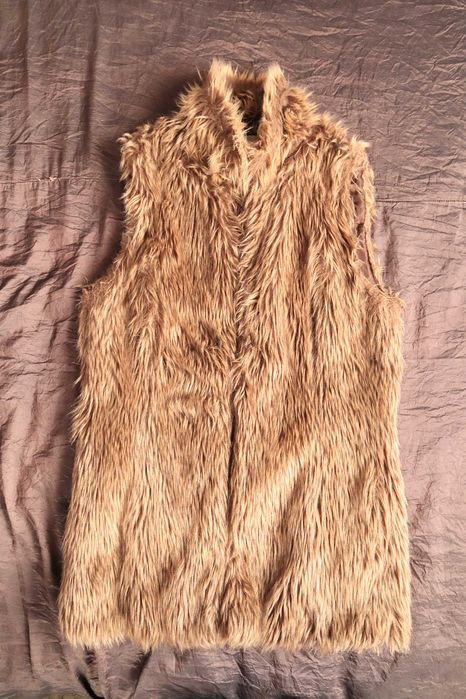 Bezrękawnik Futrzany Bershka