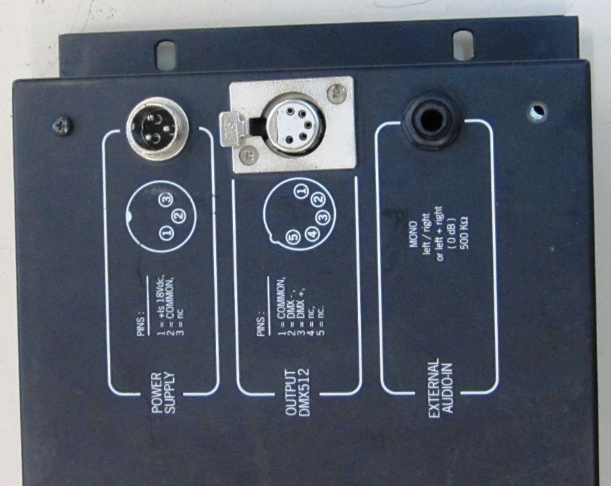 Mesa de luzes Griven 16 canais