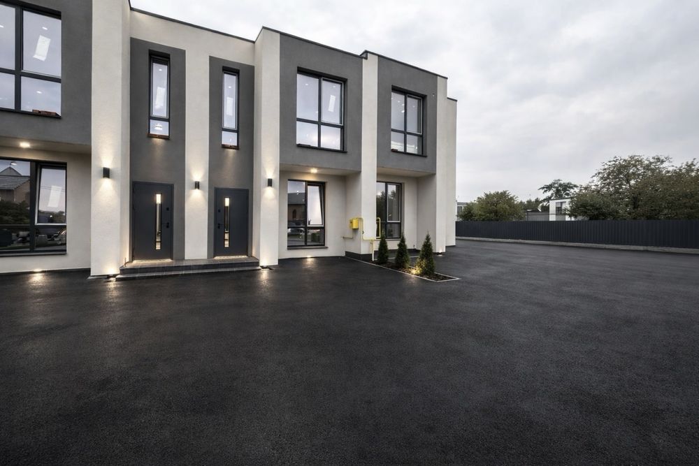 Сучасний таунхаус в Якушенцях