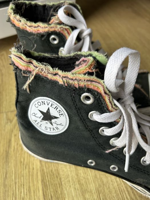 Tenis marca Converse