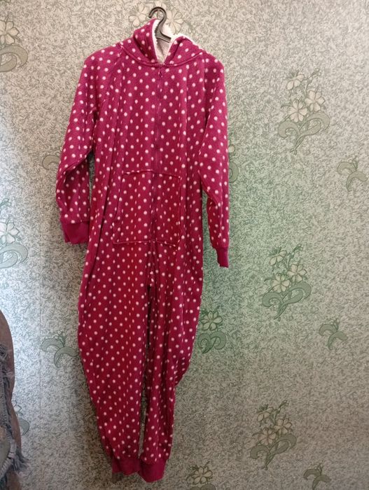 жіноча флісова піжама кігурумі F&F 48-50р
Нова без дефектів