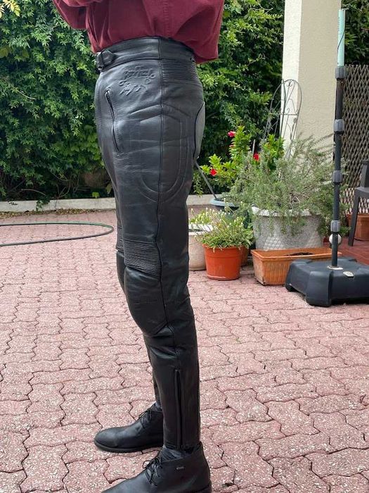 calças de moto tamanho 32 da marca buffalo, couro preto