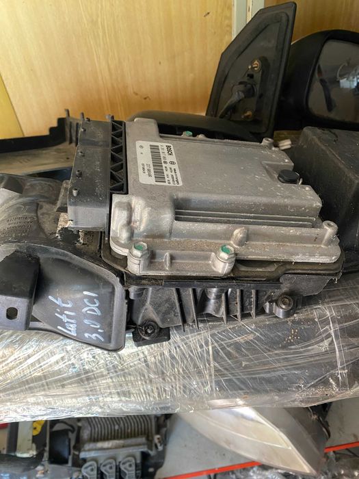 Komputer wtrysku - sterownik Renault Latitude 3,0dci