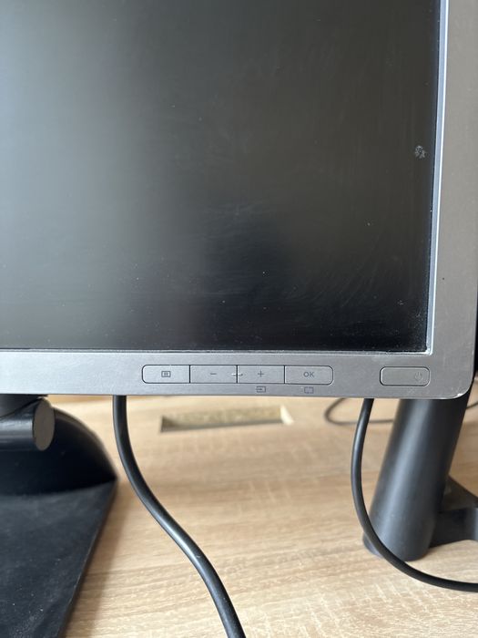 HP Elitedisplay E241i б/в