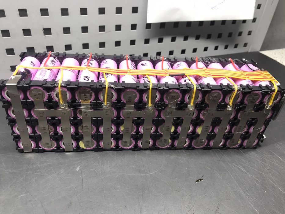 Ремонт перепаковка акумуляторів.