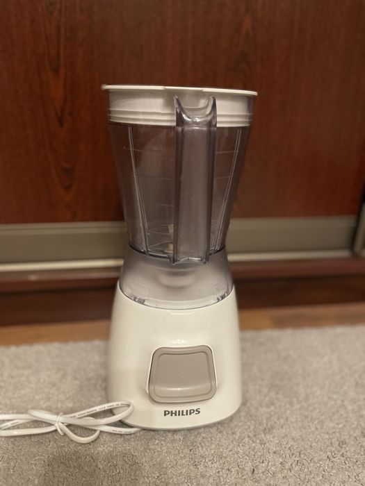 Блендер Philips HR2052