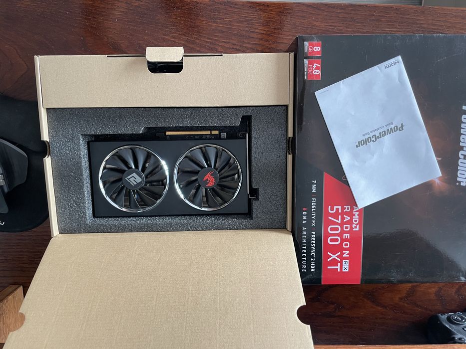 Radeon RX 5700 XT 8 GB GDDR6
