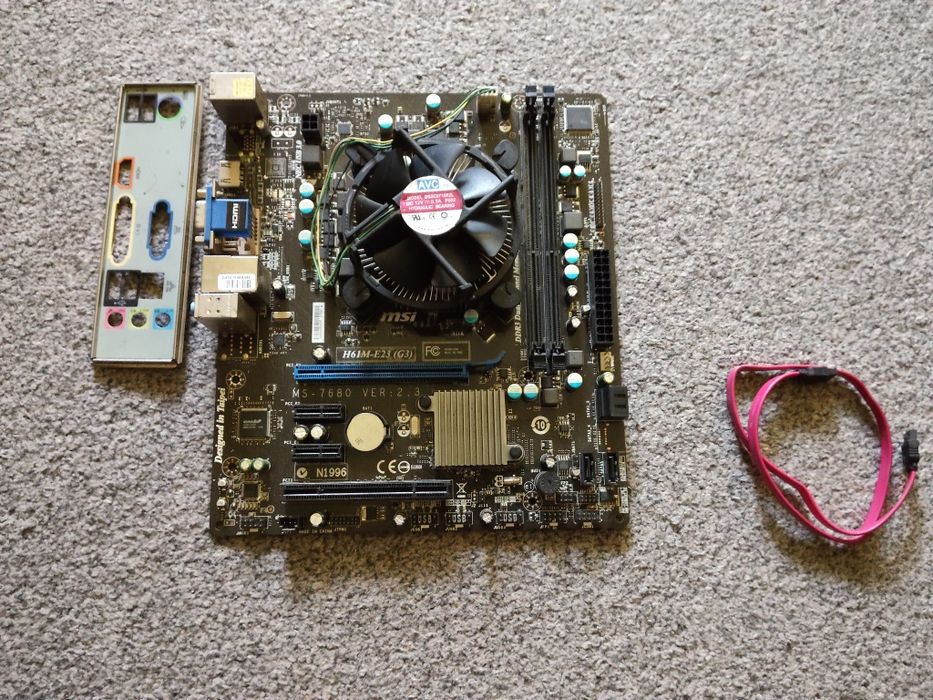 материнська плата MSI H61M-E23
