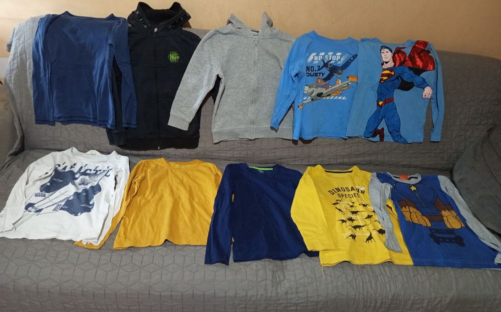 Paka ubrań dla chłopca 122/128