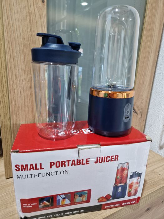 Liquidificador elétrico portátil de carregamento USB.  Novo