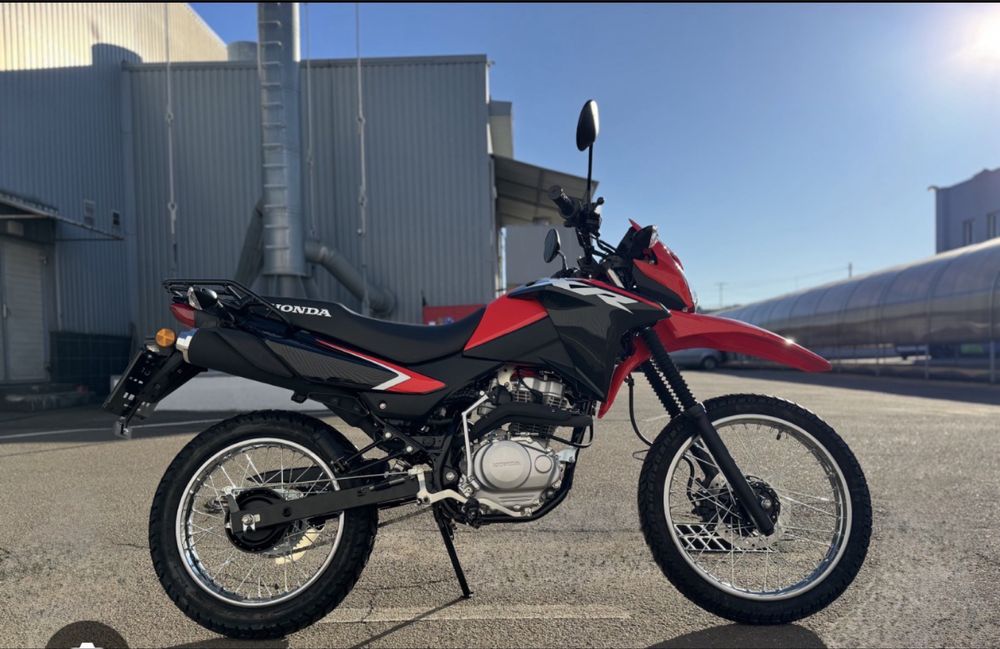 Оренда мотоцікл Honda xr150L