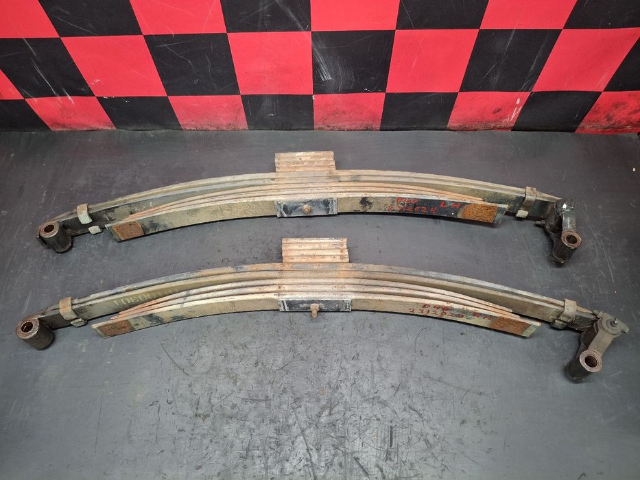 Mola de suspensão trás direita TOYOTA Dyna Chassis (KD_, LY_, _Y2_, _U