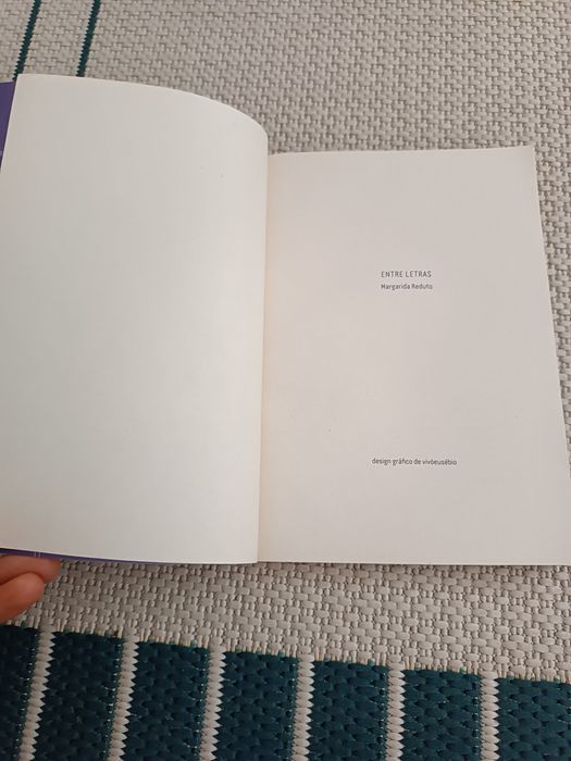 Entre letras de margarida reduto