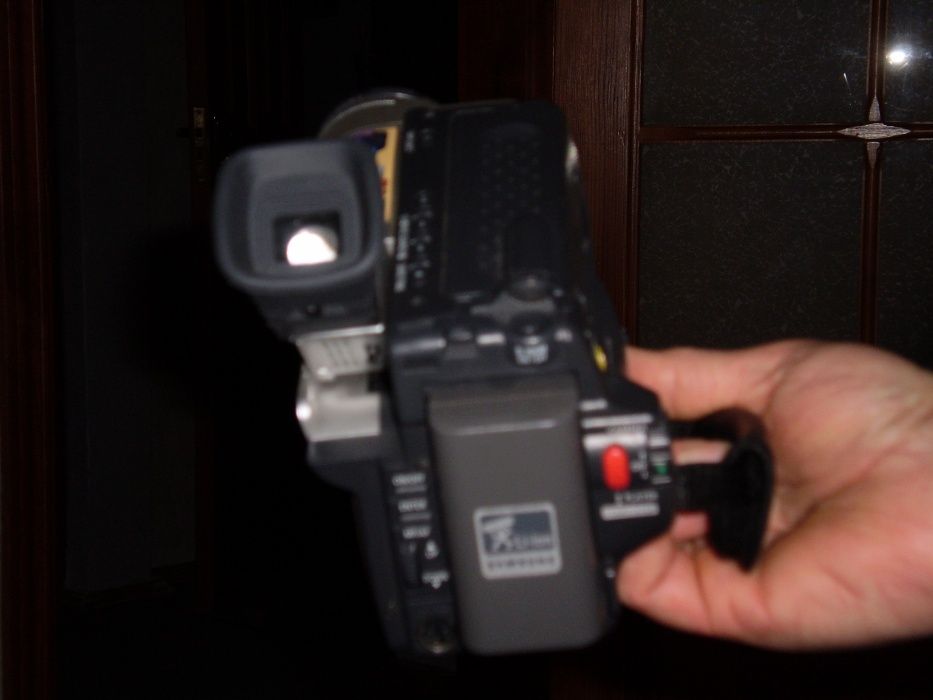 Продам видеокамеру