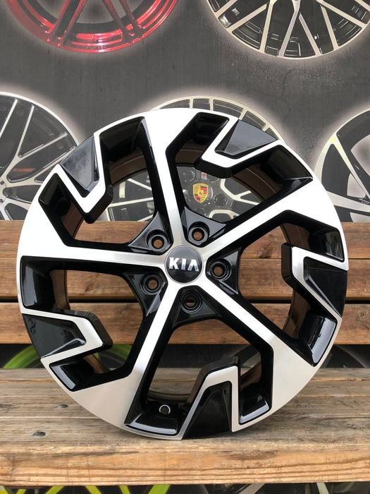 777 Новые диски R18 5/114.3 Kia Hyundai Nissan Mitsubishi Toyota