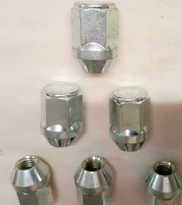 Porcas de jante de automóvel, lote por 6€