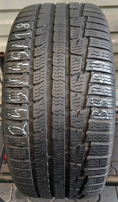 245/45/18 Nokian WRA3 100V