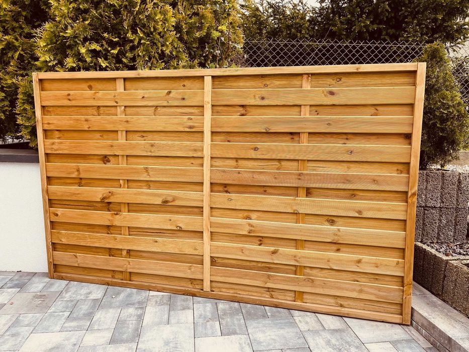 Solidny i Mocny Płot Drewniany Pełen Prosty 250 cm x 150 cm Pergola