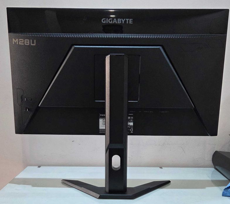 Monitor Gigabyte M28U 28'' 3840 x 2160 4K Ultra HD LED