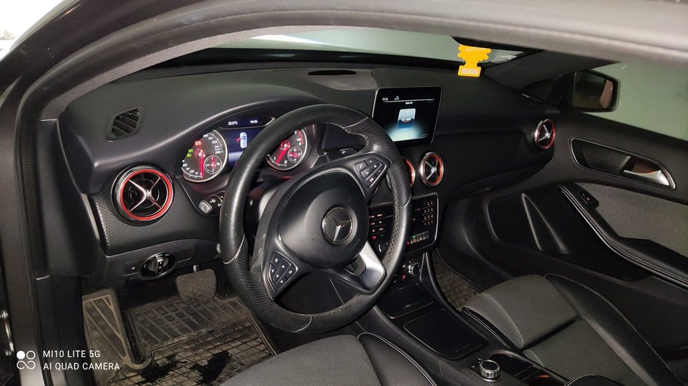 Mercedes A200d AMG-line
