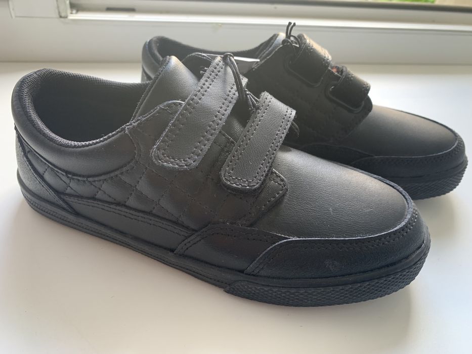 Чорні туфлі Next UK 2/EUR 34.5