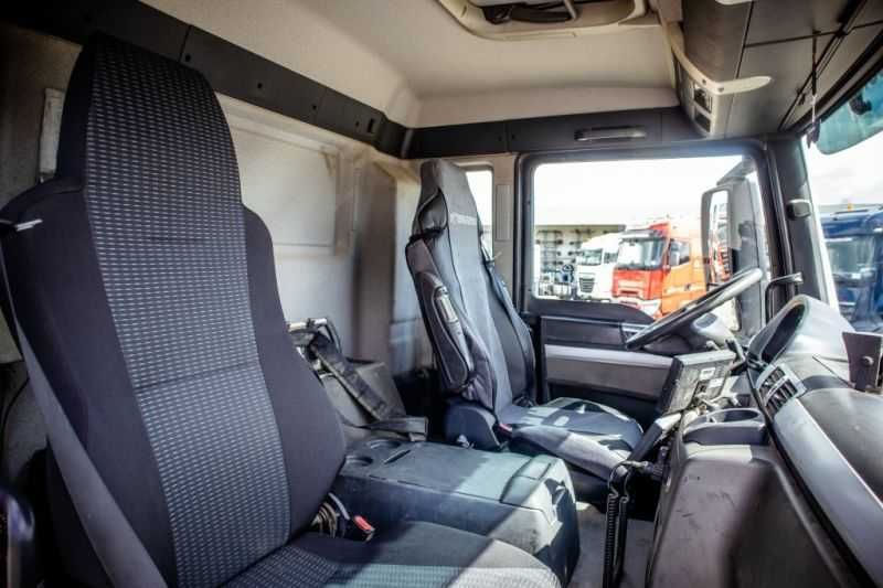 Вантажний автомобіль MAN TGS 32.400BB+LIEBHERR 8M³+BAND/TAPIS 16m