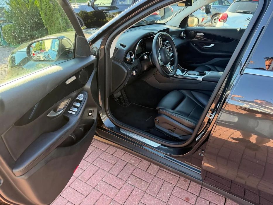 Mercedes-Benz GLC 300 de 4Matic 9G-TRONIC
