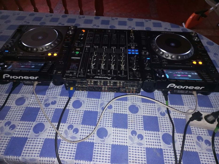 2x CDJ 2000 Nxs usado