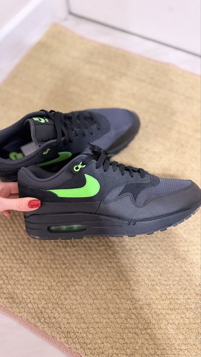 Кросівки Nike Air Max 1 Essential