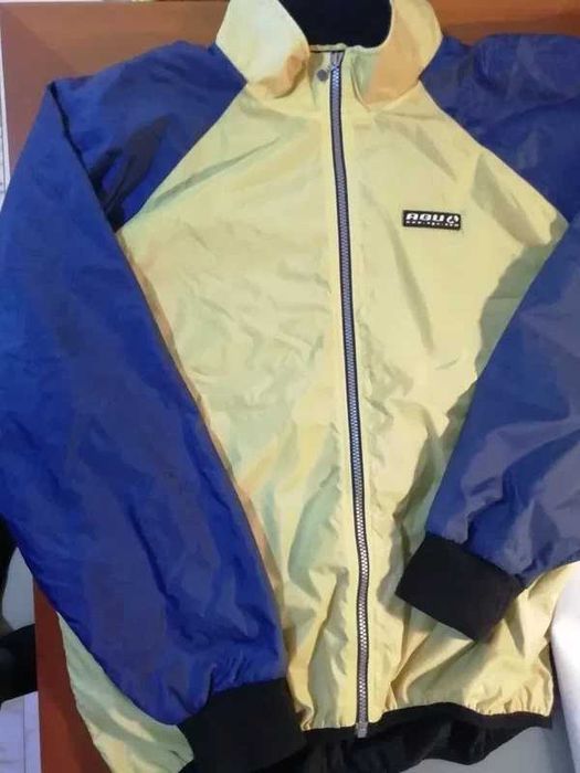 Casaco impermeável /refletor - Ideal para caminhadas ou andar de bicicleta*