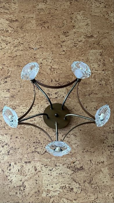 Потолочная люстра с 5 плафонами