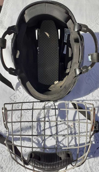 Захисний шолом BAUER