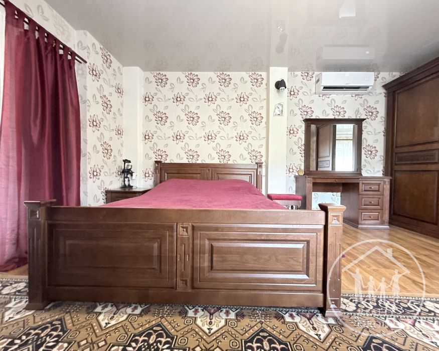 Продам будинок в ближньому центрі!Високий замок!Знесіння!
