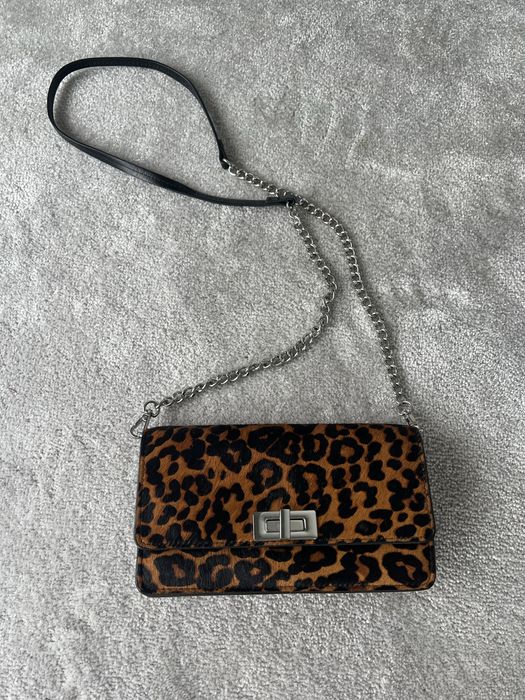 Zara torebka leopard na telefon i karty