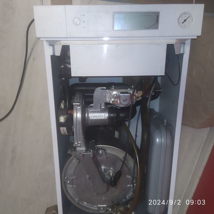 Продам котел 35 кВт.  Viessmann vitodens 100 по частинах..