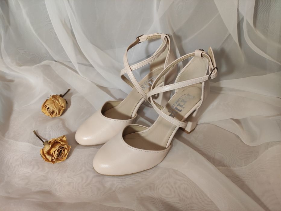 Licowane czułenka Brilu na słupku