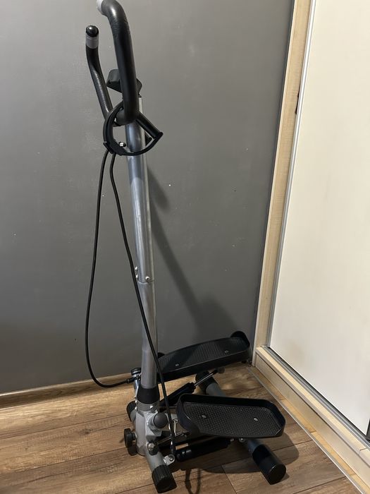 Stepper skrętny z uchwytami i licznikiem – super stan