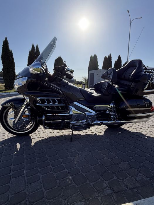 Gold Wing  GL1800  Tour Мотоцикл туристичний Голд Вінг 2010 р