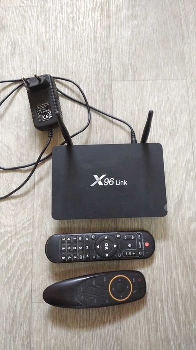 Смарт ТВ Android приставка + WIFI роутер 2 в 1 X96 Link 2/16GB 4K