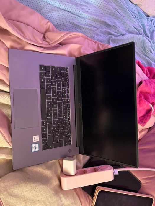 Huawei Computer485971619239710720