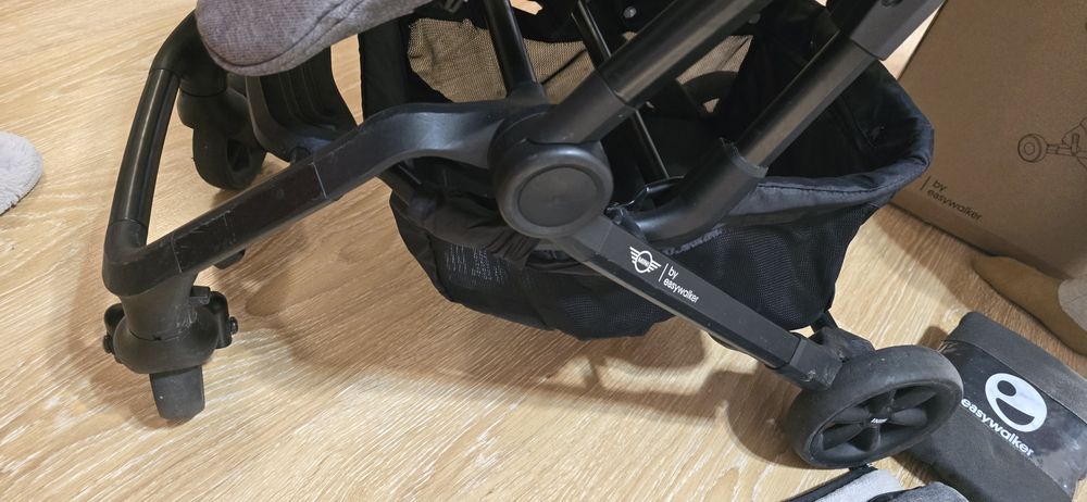 Коляска Еasywalker mini cooper в ідеальному стані + величезний комплект допів