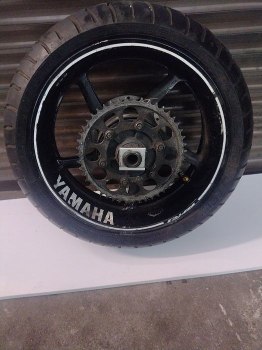 Koło tylne do Yamaha R1 rn12