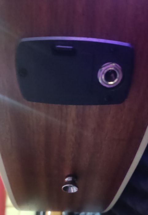 Guitarra Álvarez Electro-acústica