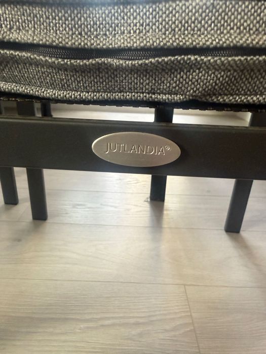 Krzesła ogrodowe i stolik