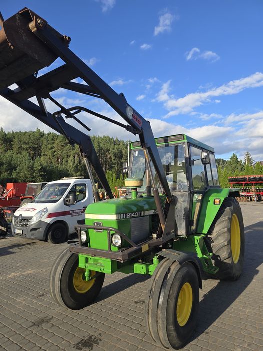 Ciągnik roniczy John Deere2140 z turem