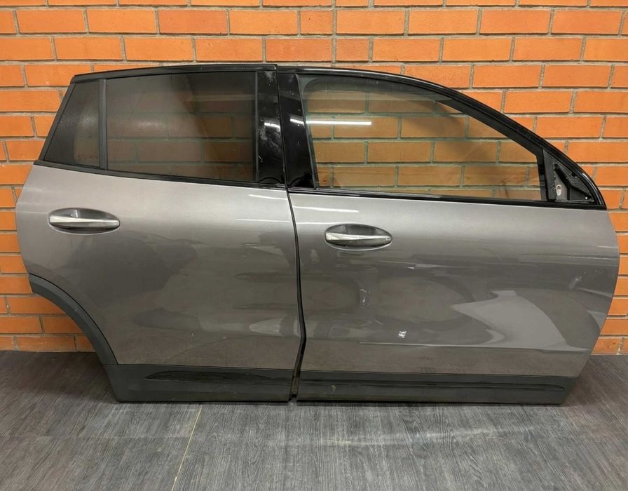 Двері Mercedes GLA H247 W247 передні або задні праві ліві разборка