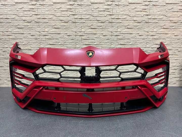 LAMBORGHINI URUS Передний бампер / Передній бампер