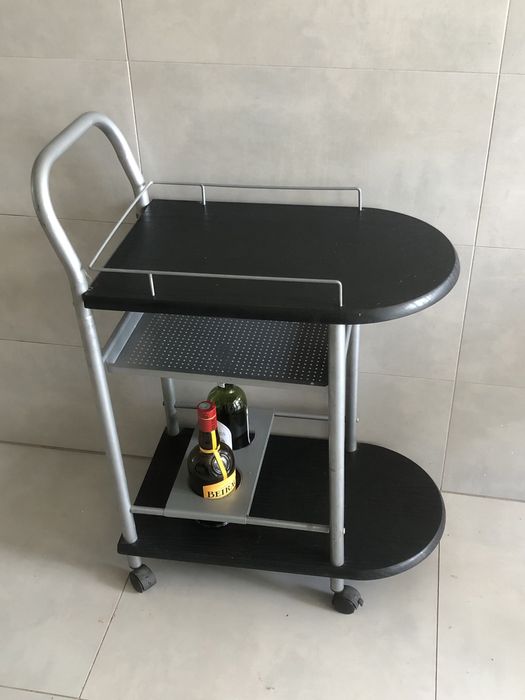 Carrinho de apoio / Bar - Desocupar - Urgente