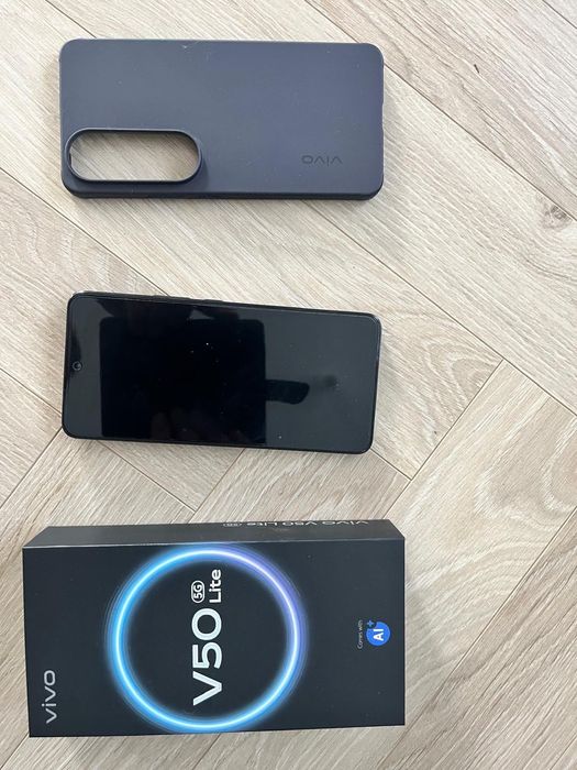 Telefon VIVO V50